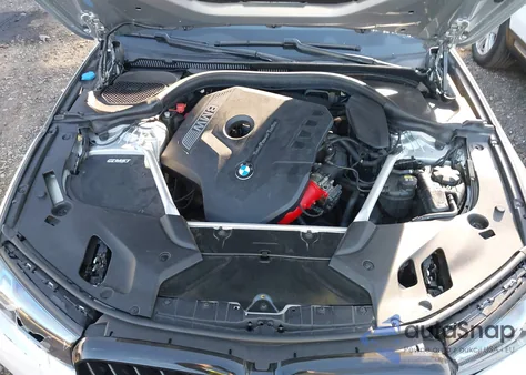 2018 BMW 530I xDrive z USA, uszkodzony, nr VIN WBAJA7C52JWC74672